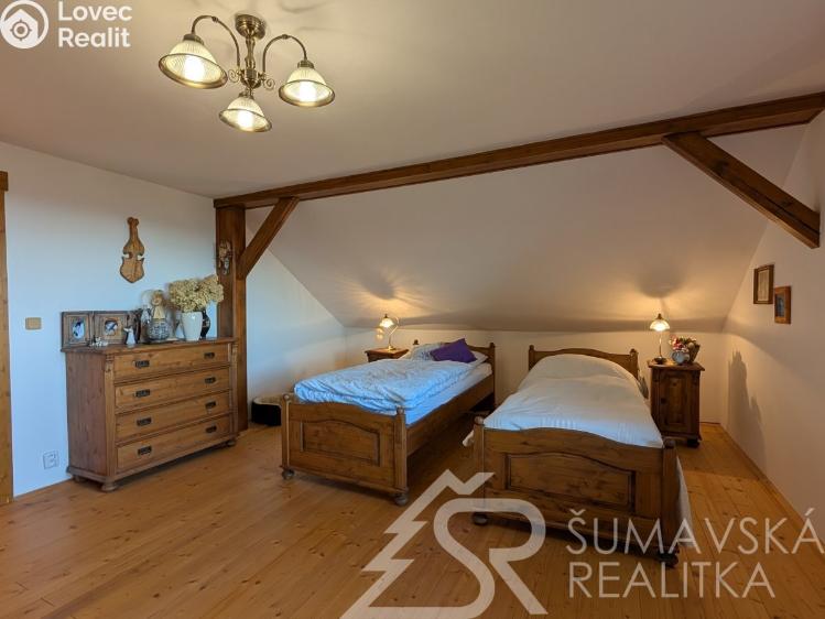 Prodej rodinného domu Nezdice na Šumavě č. 23
