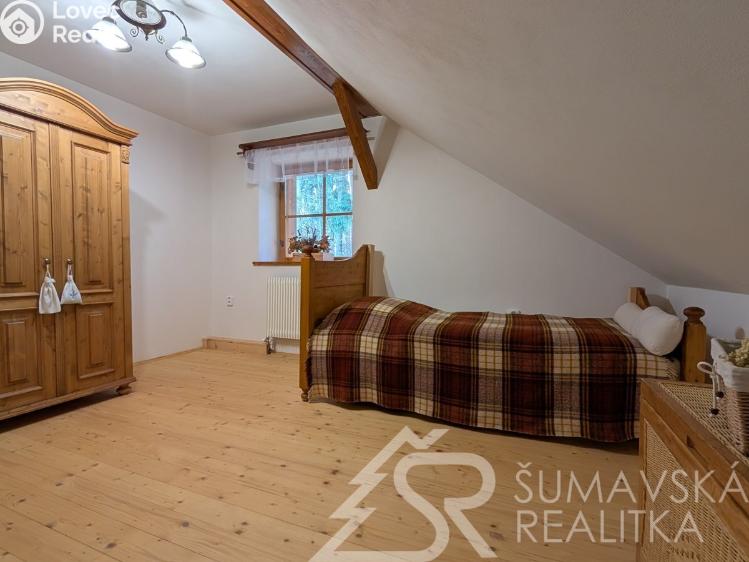 Prodej rodinného domu Nezdice na Šumavě č. 26