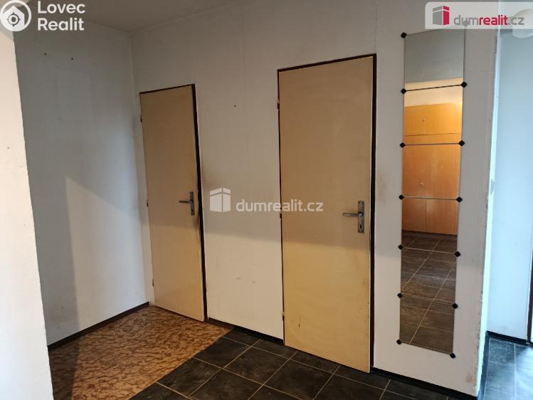 Pronájem bytu 3+1 Praha-Újezd, Vodnická č. 8