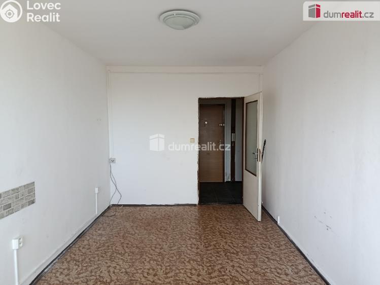 Pronájem bytu 3+1 Praha-Újezd, Vodnická č. 10