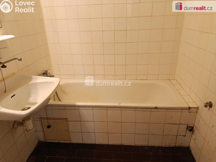 Pronájem bytu 3+1 Praha-Újezd, Vodnická č. 14