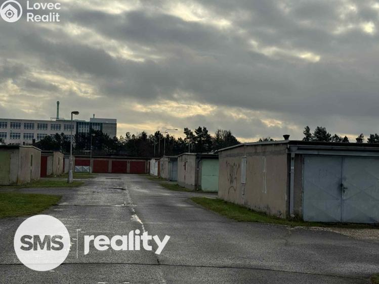 Pronájem garáže Hradec Králové, V Lipkách 894/6 č. 3