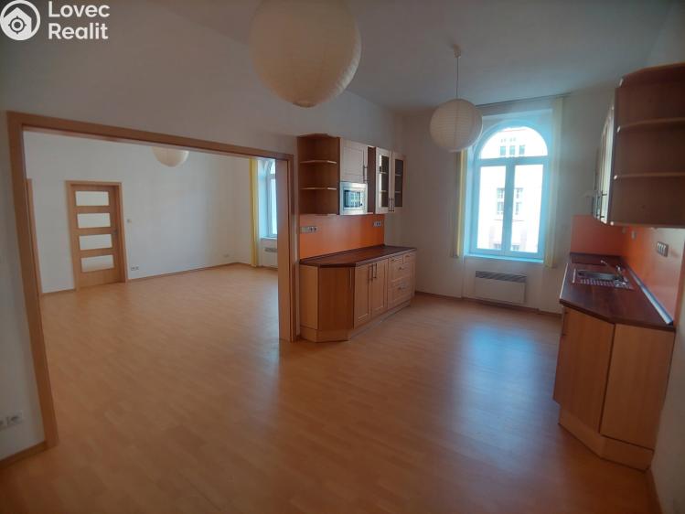 Pronájem bytu 3+1 Tábor, 9. května č. 3