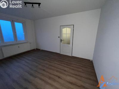 Pronájem bytu 1+1 Chomutov, Školní pěšina č. 5