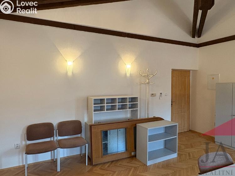 Pronájem kanceláře Sušice, náměstí Svobody 50 č. 6