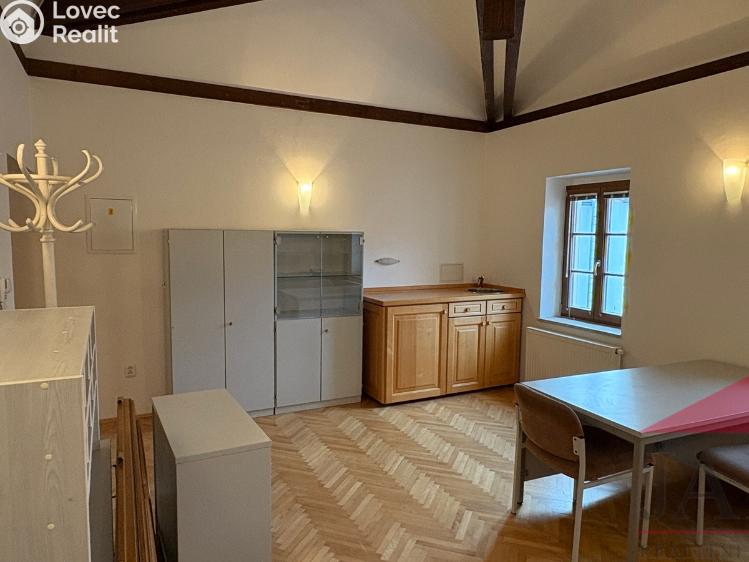 Pronájem kanceláře Sušice, náměstí Svobody 50 č. 7