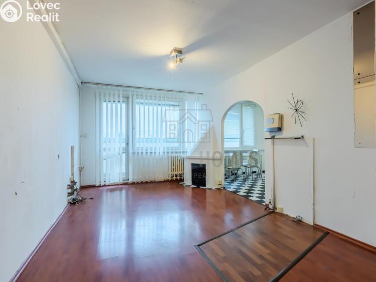 Prodej bytu 3+1 Praha, Lovosická č. 13