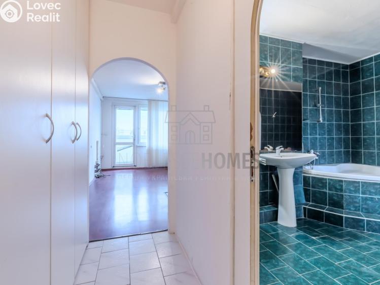 Prodej bytu 3+1 Praha, Lovosická č. 22