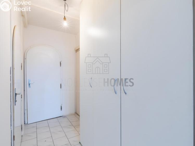 Prodej bytu 3+1 Praha, Lovosická č. 4