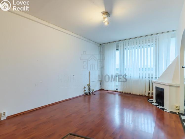 Prodej bytu 3+1 Praha, Lovosická č. 7