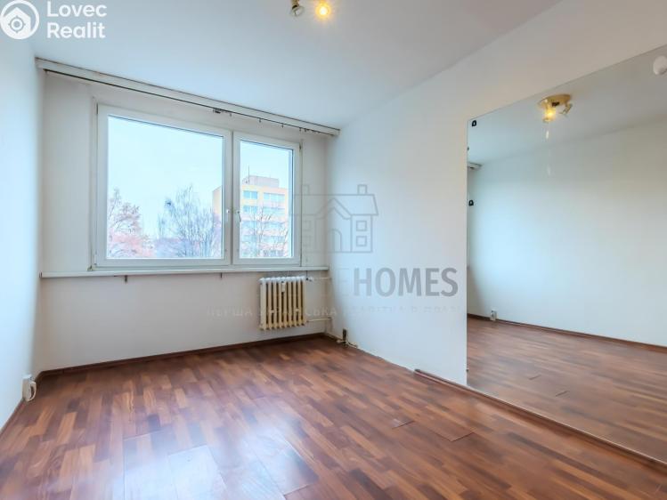 Prodej bytu 3+1 Praha, Lovosická č. 14