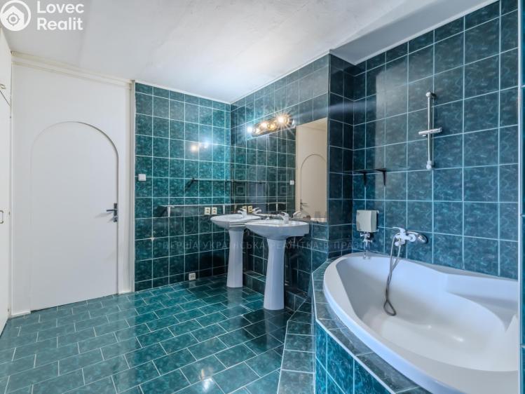 Prodej bytu 3+1 Praha, Lovosická č. 19