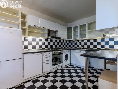 Prodej bytu 3+1 Praha, Lovosická č. 5