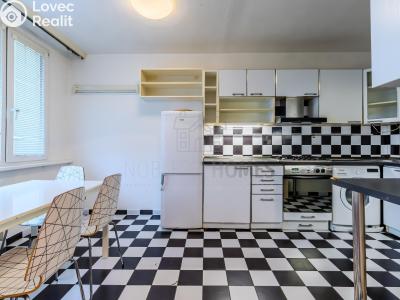 Prodej bytu 3+1 Praha, Lovosická č. 6