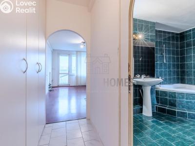 Prodej bytu 3+1 Praha, Lovosická č. 5