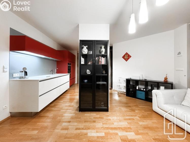 Pronájem bytu 3+KK Praha, Pitterova 2855/7 č. 1