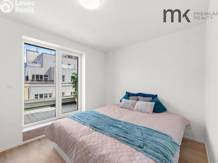 Pronájem bytu 1+KK Praha, Na bitevní pláni 1185/40 č. 26