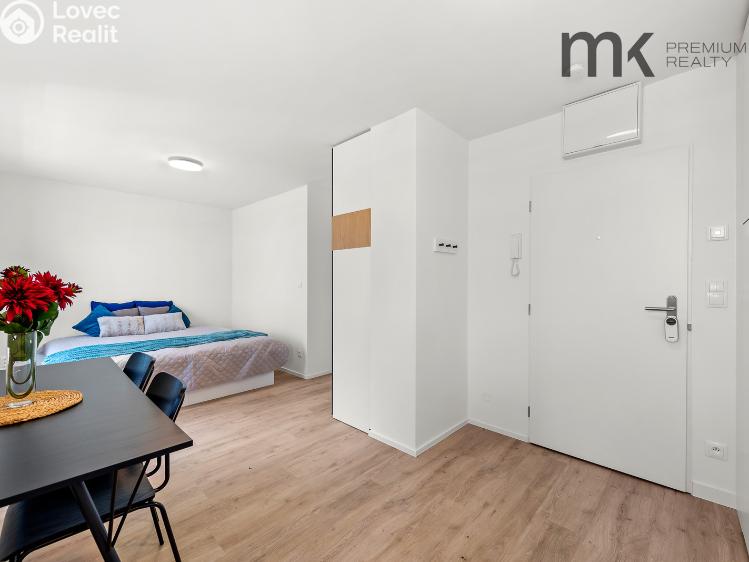 Pronájem bytu 1+KK Praha, Na bitevní pláni 1185/40 č. 25