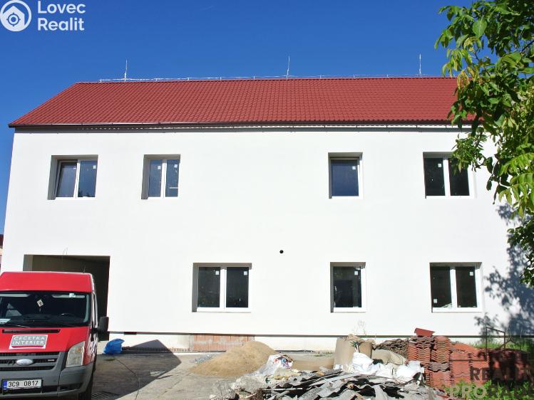 Pronájem bytu 3+KK Ledenice, Náměstí č. 19