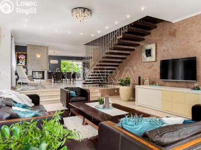 Prodej rodinného domu Praha, V louce č. 1