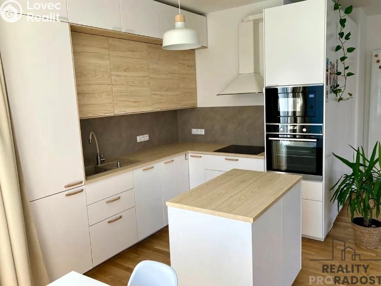 Rent apartment 3+KK Praha, Michelská č. 2