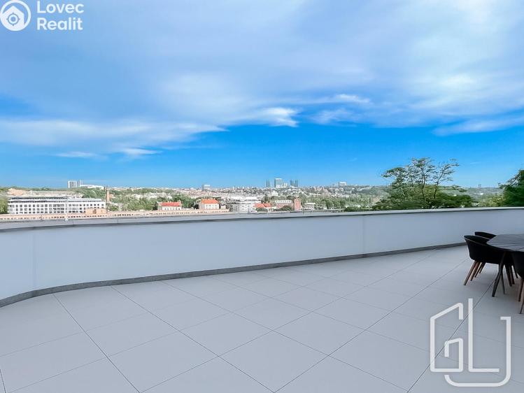 Оренда квартири 2+KK Praha, Křížová č. 8