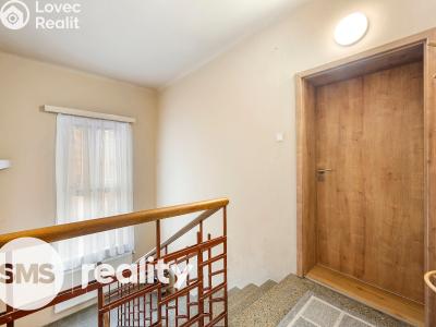 Продаж багатоквартирного будинку Bochoř, Přerovská č. 6