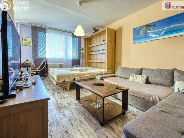 Продаж квартири 2+1 Neratovice, Kojetická č. 7