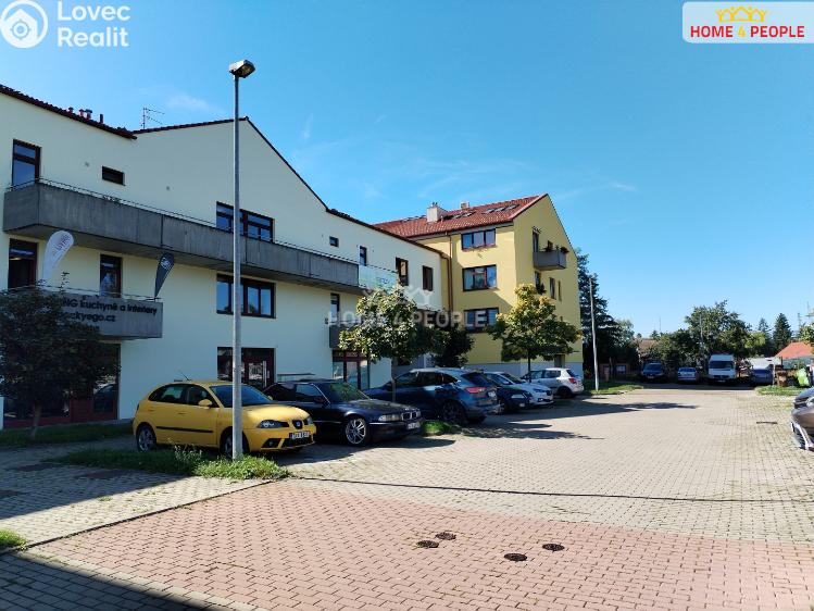 Pronájem garáže Praha-Běchovice, Mladých Běchovic č. 4