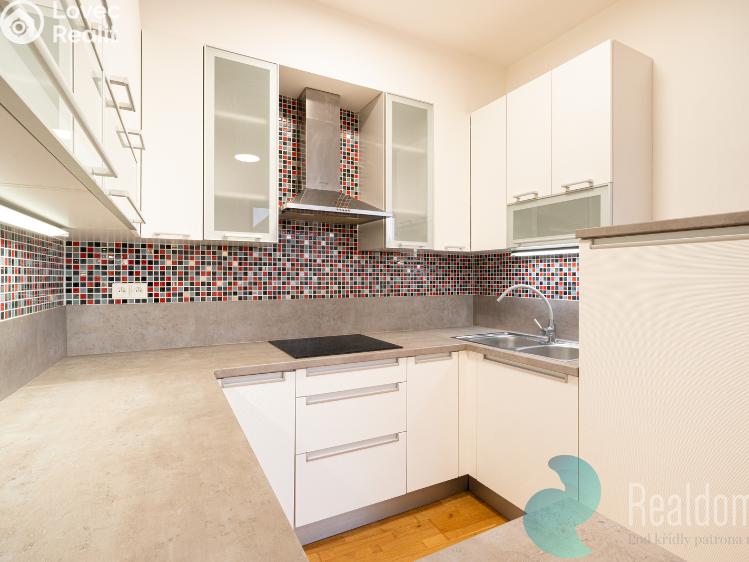 Продаж квартири 3+KK Praha, Pod průsekem č. 16