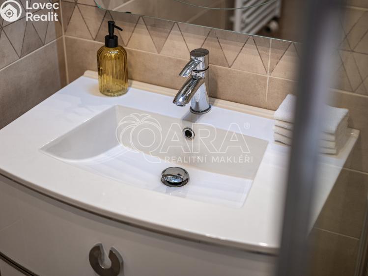 Sale family house Měrunice č. 11