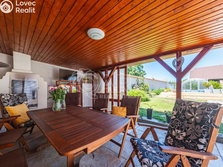 Sale family house Měrunice č. 44