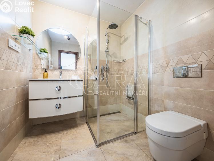 Prodej rodinného domu Měrunice č. 10