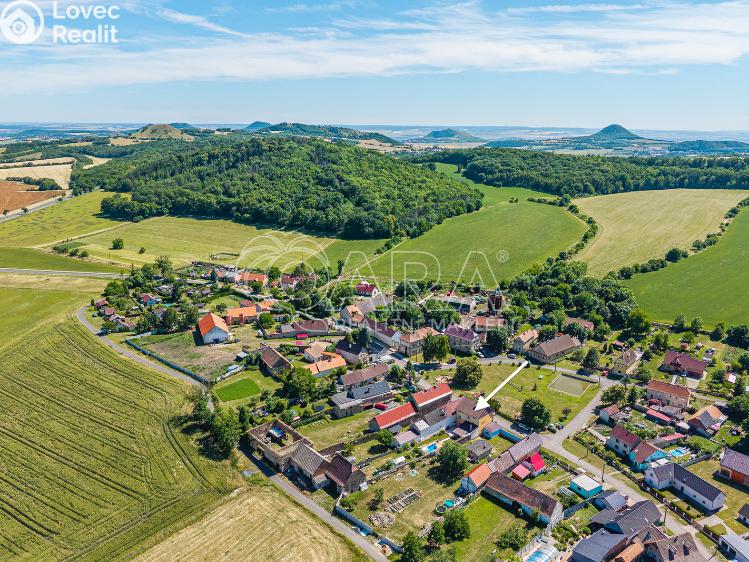 Prodej rodinného domu Měrunice č. 31