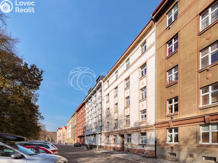 Sale apartment 2+KK Praha, Na břehu 492/17 č. 4