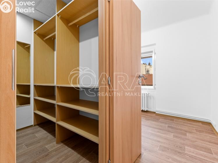 Оренда квартири 4+1 Praha, Černá 1504/8 č. 10