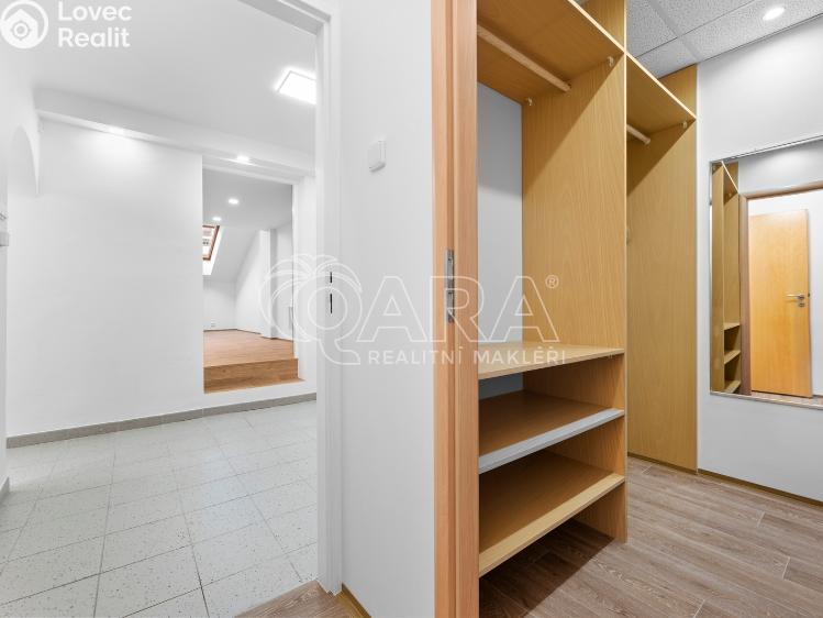 Оренда квартири 4+1 Praha, Černá 1504/8 č. 11