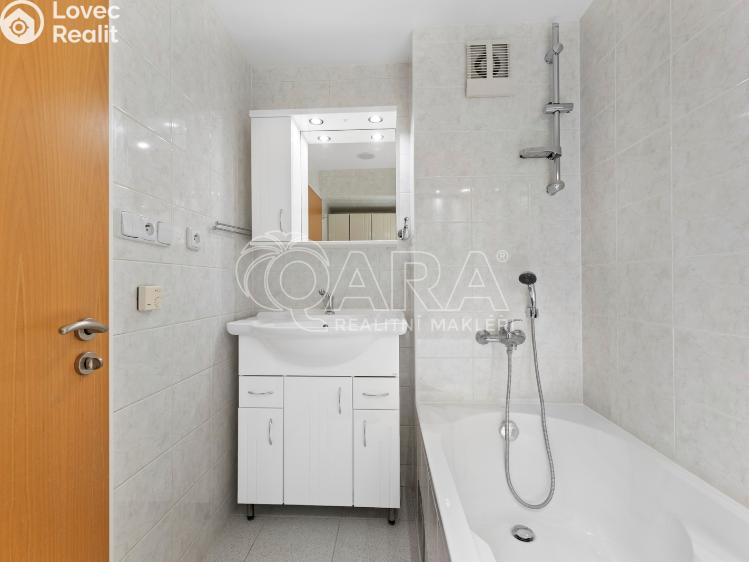 Оренда квартири 4+1 Praha, Černá 1504/8 č. 17