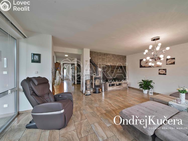 Продаж сімейного будинку Kostelec nad Labem, K Jahodovce 1101 č. 10