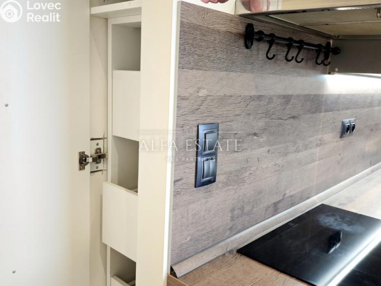 Оренда квартири 3+1 Ostrov, Družební č. 6