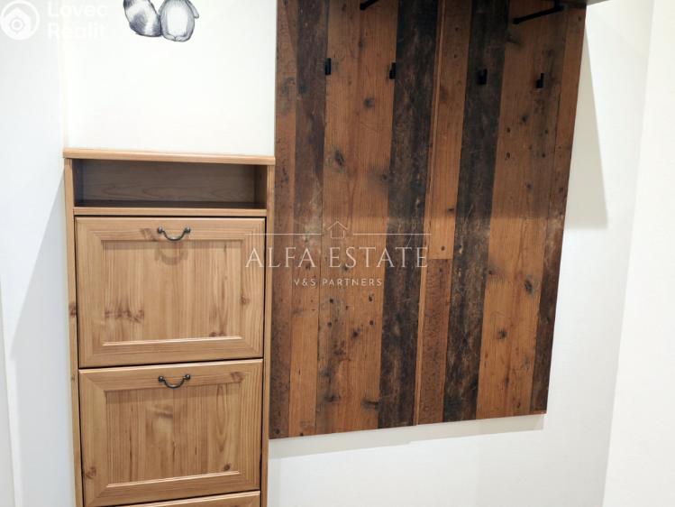 Оренда квартири 3+1 Ostrov, Družební č. 12