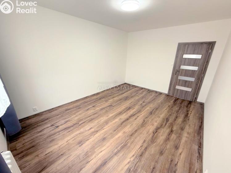 Оренда квартири 3+1 Ostrov, Družební č. 14