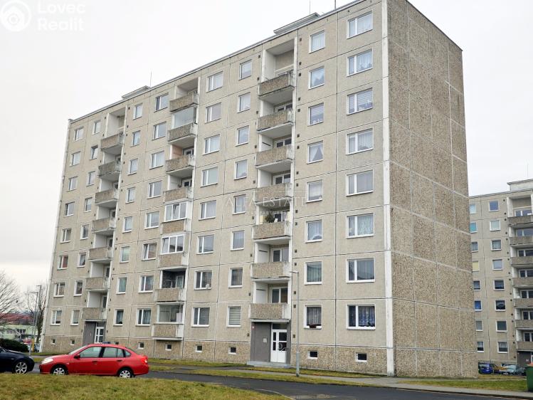 Оренда квартири 3+1 Ostrov, Družební č. 17