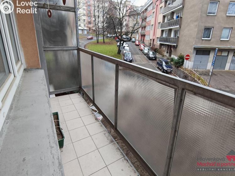 Prodej bytu 3+1 Praha, Spojovací 2606/44 č. 11