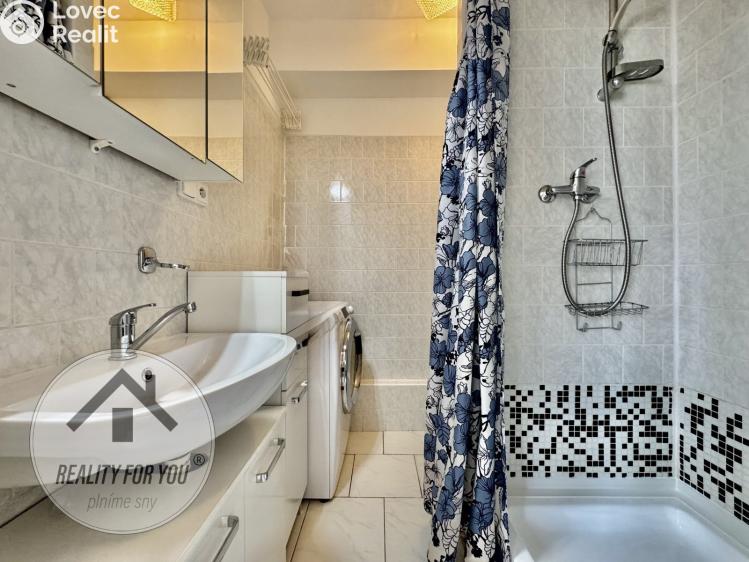 Pronájem bytu 1+KK Praha, Dunická č. 11