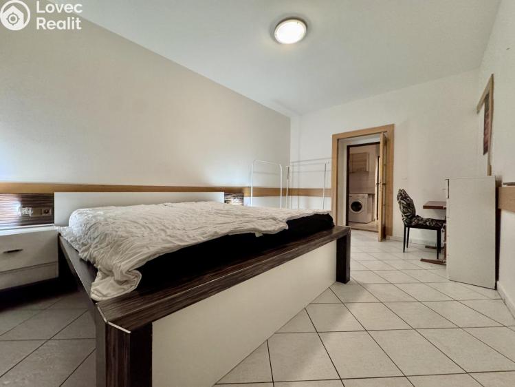 Pronájem bytu 2+KK Praha, U Santošky 933/20 č. 7