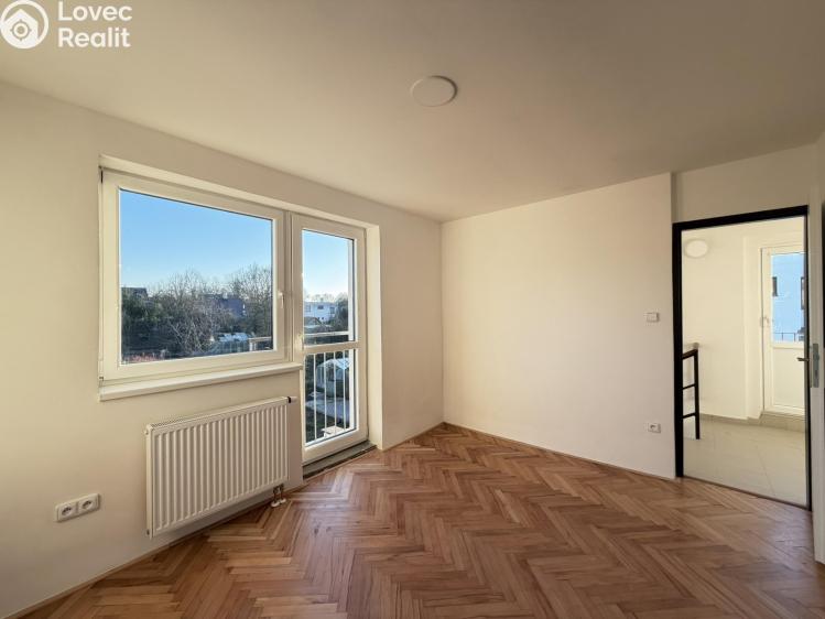 Pronájem rodinného domu Pardubice, 8. května 490 č. 12