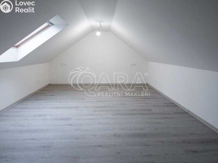 Продаж сімейного будинку Neratovice, Kpt. Jaroše 44/5 č. 15