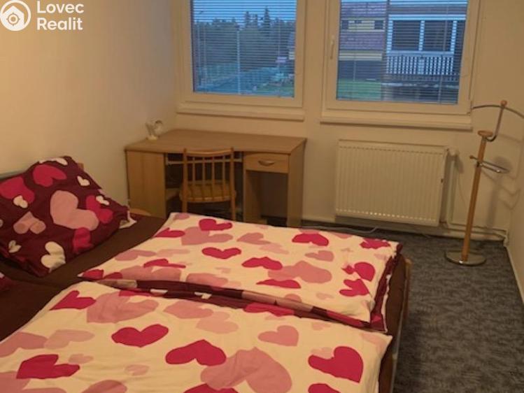 Pronájem bytu 3+1 Žatec, Šafaříkova 2538 č. 3