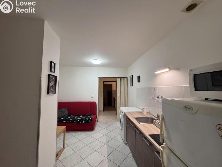 Rent apartment 2+KK Praha, U Santošky 933/20 č. 2